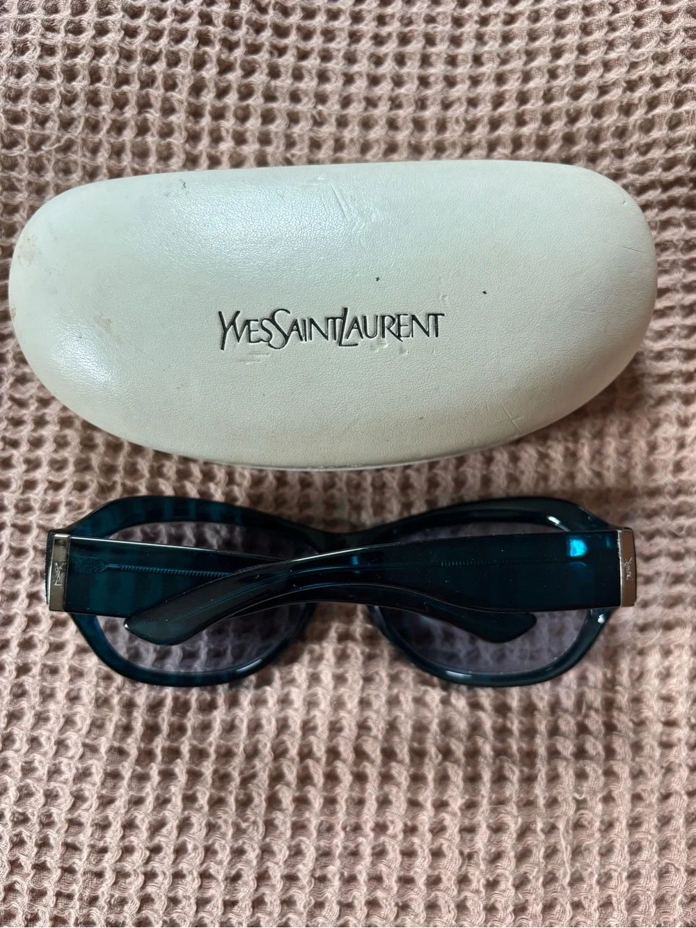 RARE VINTAGE Yves Saint Laurent BLUE Designer Sunglasses with Case Yves Saint Laurent 6581 Y845 – Vintage Frames Company main image 4